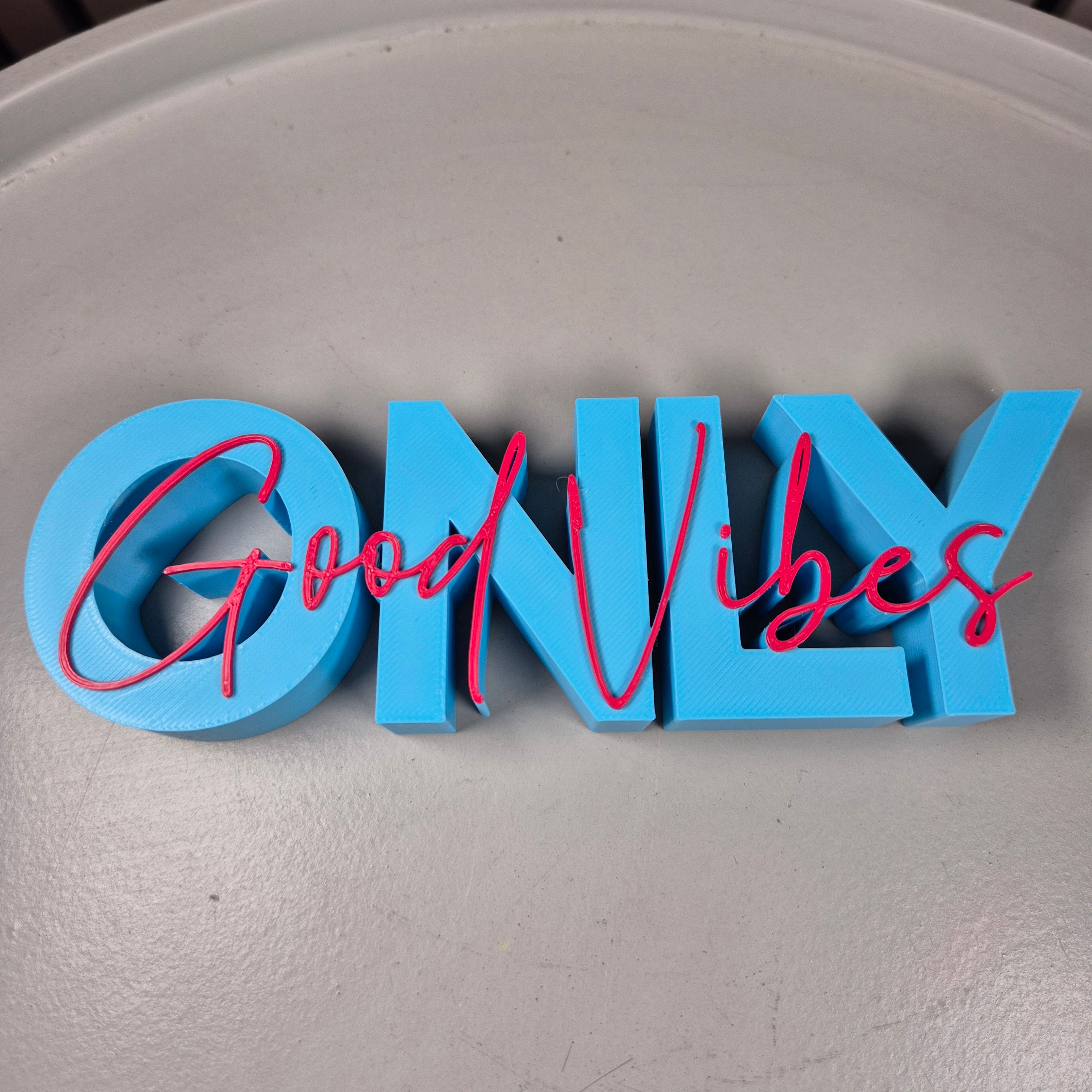 ONLY GOOD VIBES | Bunte 3D Deko mit positiver Ausstrahlung